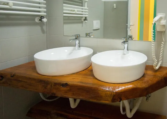 Boutique & * مامايا