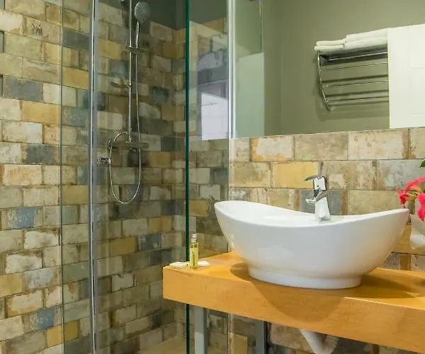 Boutique & شقة مامايا