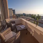 Apartment Boutique &