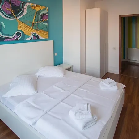 Boutique & Apartment